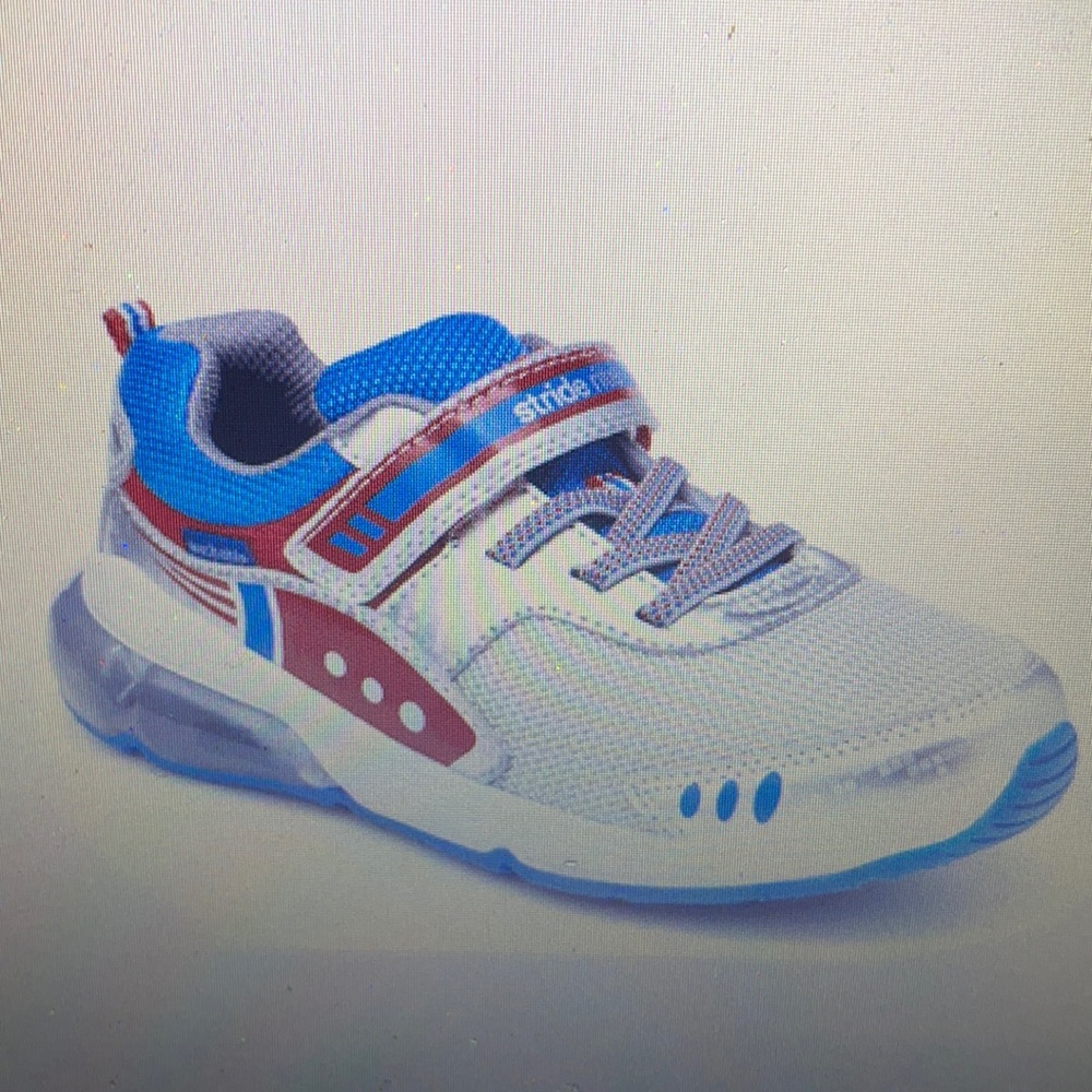 Stride Rite made2play blast off sneaker